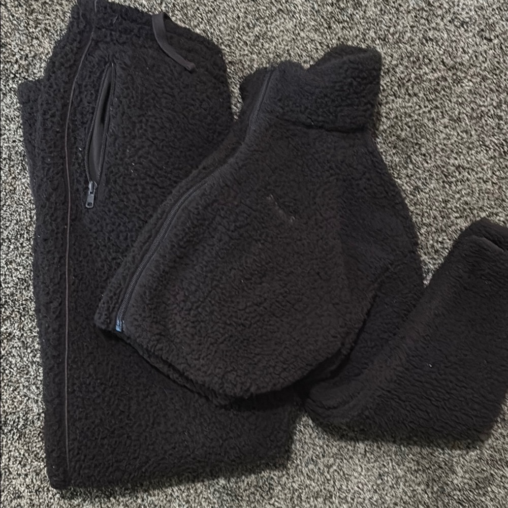 SKIMS Black Fleece Jogger Set